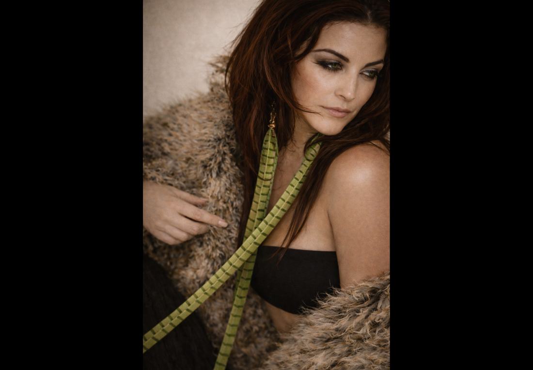 Kinga Sęktas jewellery and styling photograph